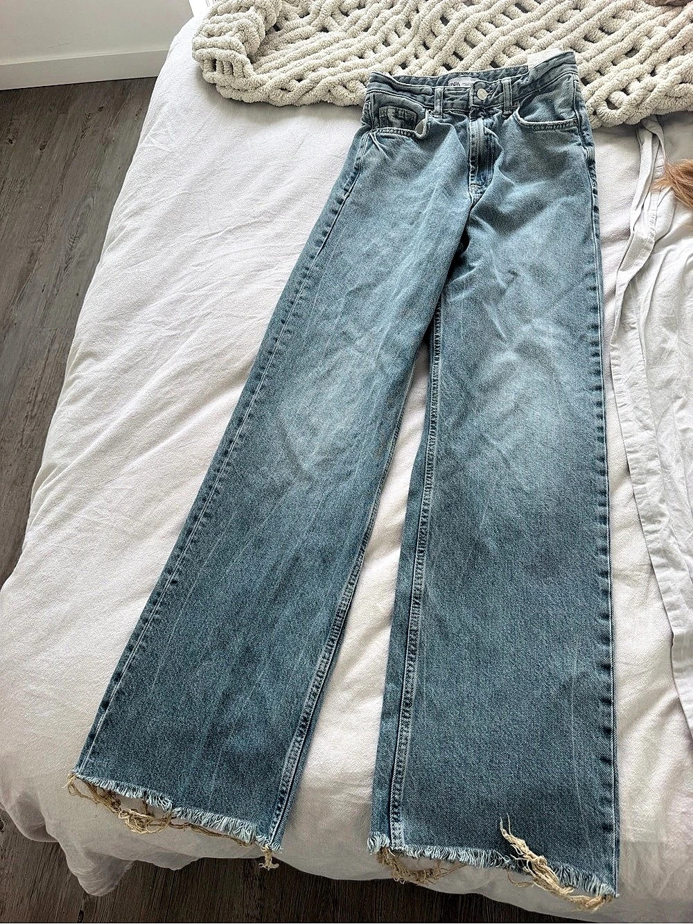 Zara Wide Leg Jeans in Blue
